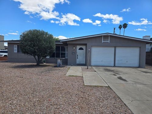 2527 S Rita Ln, Tempe, AZ, 85282-2409 | Card Image
