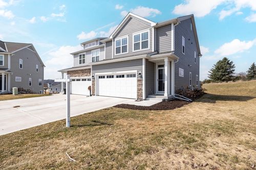 N67W25382 Brecknridge Ct, Sussex, WI, 53089-1262 | Card Image
