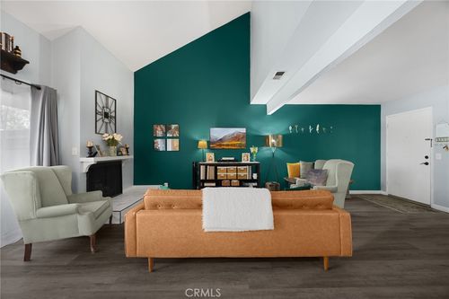 2773 Pine Creek Cir, Fullerton, CA, 92835-2933 | Card Image