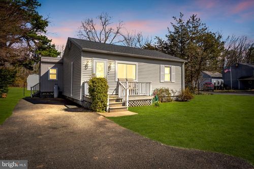 43 Kuzyk Rd, Cream Ridge, NJ, 08514-2442 | Card Image