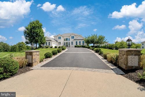 22807 Valley Preserve Ct, ASHBURN, VA, 20148-7144 | Card Image