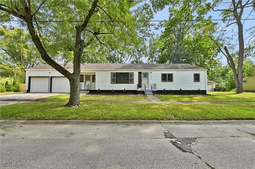 555 Purdue Ave, Elyria, OH, 44035-7253 | Card Image