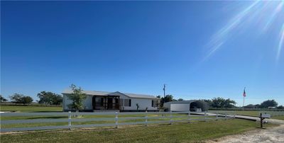 922 E Chad Street, House other with 4 bedrooms, 2 bathrooms and 2 parking in Whitney TX | Image 2