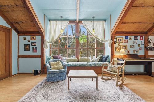 67-67 Pine Grv, Amherst, MA, 01002-2740 | Card Image