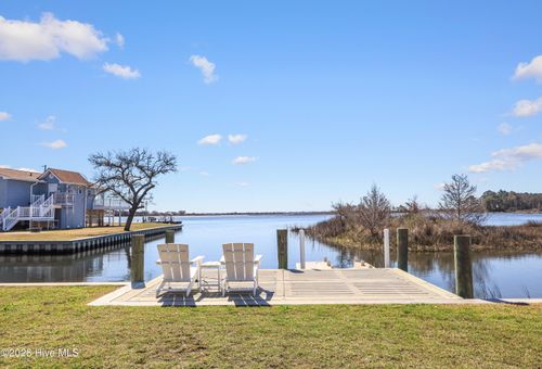 206 Goose Creek Loop Rd, Newport, NC, 28570-5126 | Card Image