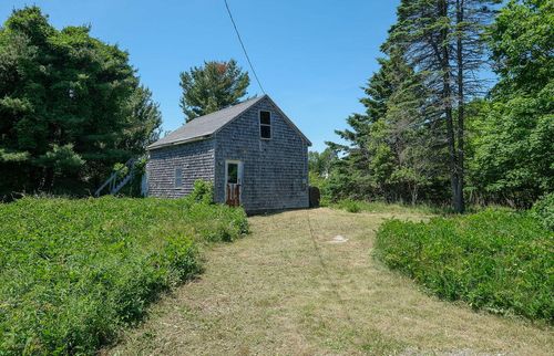 10 Cemetery Road, Stonington, ME, 04681 | Card Image