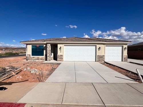 528 N 3010 W, Hurricane, UT, 84737-3751 | Card Image