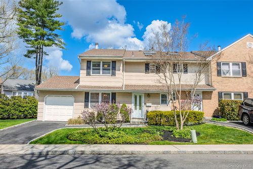 67 Manors Dr, Jericho, NY, 11753-1701 | Card Image