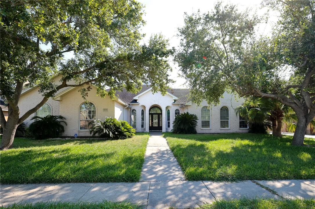 Saint Denis St, Corpus Christi, TX 78414