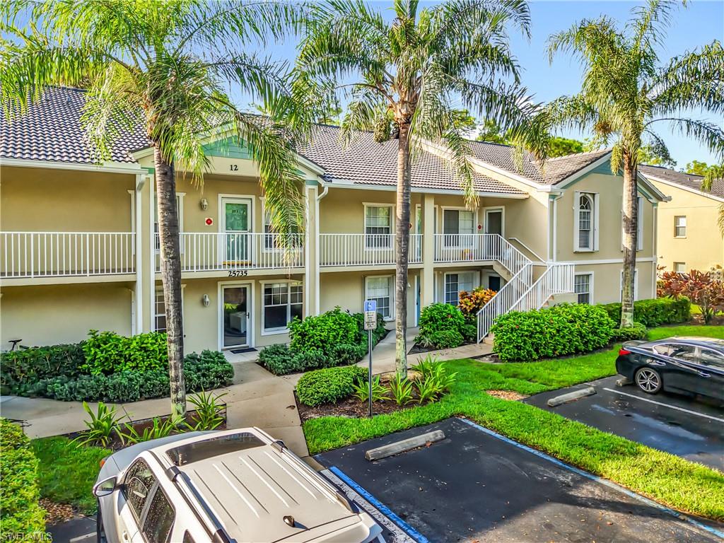 Residential in BONITA SPRINGS
