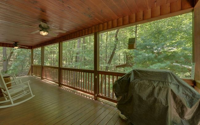 890 Mountain Lake Cir, Home with 3 bedrooms, 3 bathrooms and null parking in Blue Ridge GA | Image 30