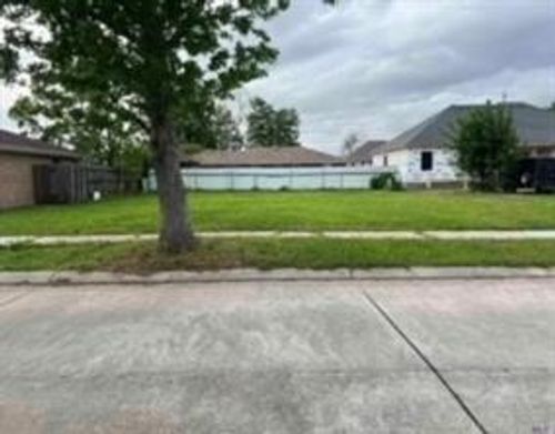 2400 Legend Drive Drive, Meraux, LA, 70075 | Card Image