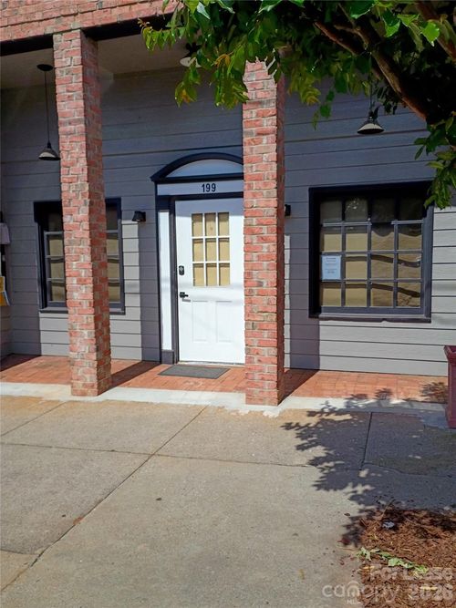 199 N Main St, Rutherfordton, NC, 28139-2501 | Card Image