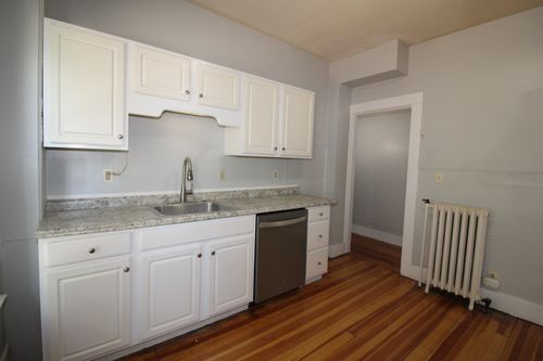 189 S Main St, Rochester, NH, 03867-3219 | Card Image