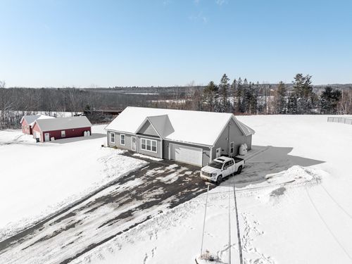 26 Knoll Crest Drive, Bangor, ME, 04401 | Card Image