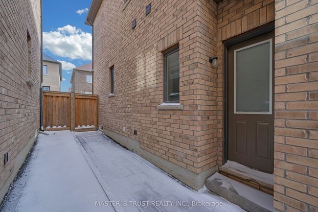 25 Cannes Ave, House other with 5 bedrooms, 6 bathrooms and 4 parking in Woodbridge ON | Image 47