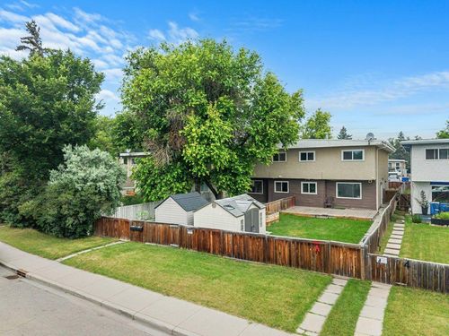 b-6120 33 Ave Nw, Calgary, AB, T3B1K5 | Card Image