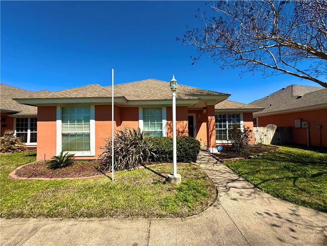 2303 Naples Dr, Townhouse with 3 bedrooms, 2 bathrooms and null parking in Ingleside TX | Image 26