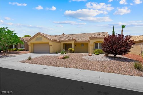 2517 Desert Sands Dr, Las Vegas, NV, 89134-8860 | Card Image