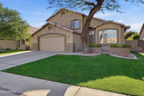 1571 S Monterey St, Gilbert, AZ, 85233-8427 | Card Image