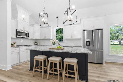 31860 Netterville Rd, Denham Springs, LA, 70726-1525 | Card Image