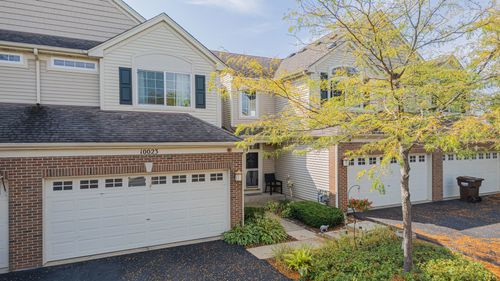 10023 Cummings St, Huntley, IL, 60142-6033 | Card Image