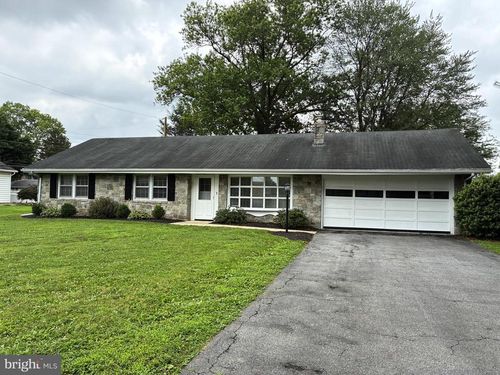 68 Glen Moore Cir, LANCASTER, PA, 17601-4024 | Card Image