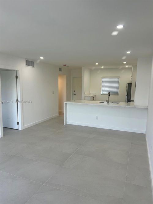 f-404-7732 Camino Real, Miami, FL, 33143-7159 | Card Image