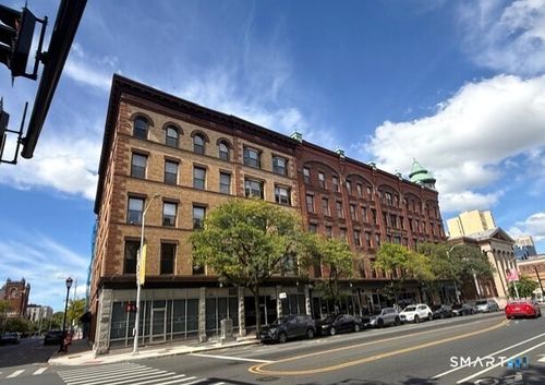 406-1 Linden Pl, Hartford, CT, 06106-1745 | Card Image