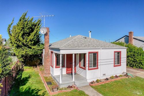 737 31st St, Richmond, CA, 94804-1407 | Card Image