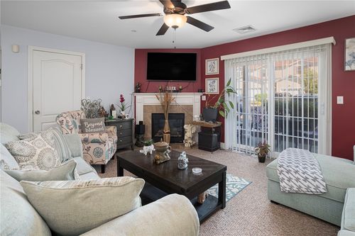 101-1 Gray Coach Ln, Cranston, RI, 02921-3456 | Card Image