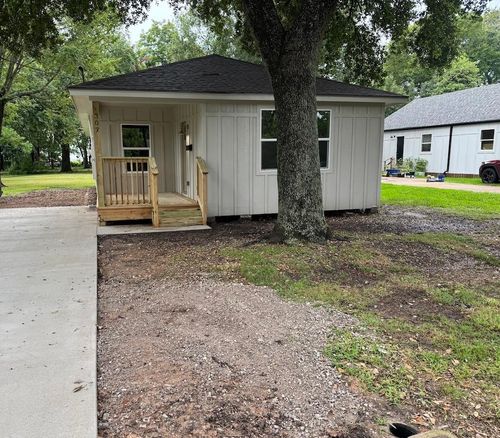 307 Pine St, Port Neches, TX, 77651-3159 | Card Image
