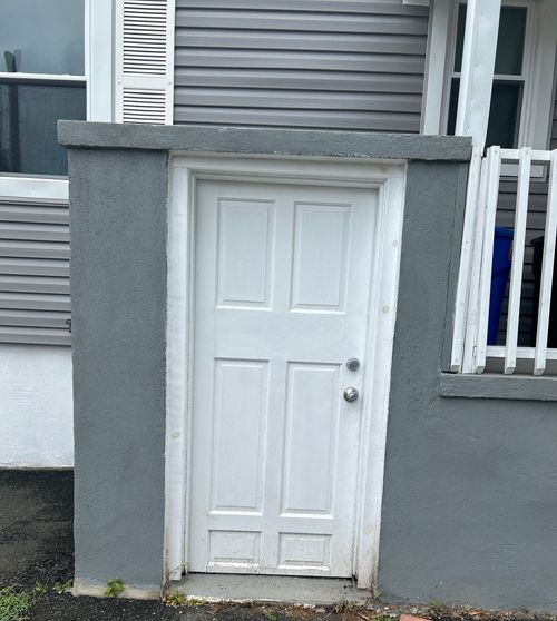 67 Yarwood St, Stratford, CT, 06615-6930 | Card Image