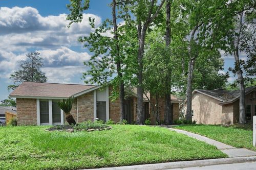 2915 Laurel Fork Dr, Kingwood, TX, 77339-1373 | Card Image