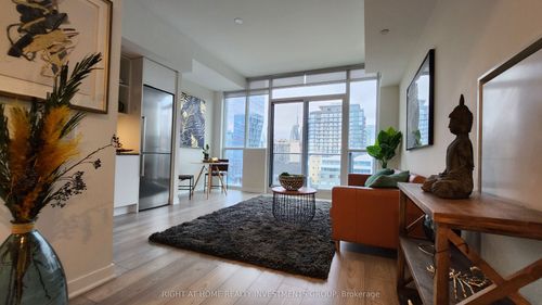 817-120 Parliament St, Toronto, ON, M5A0N6 | Card Image