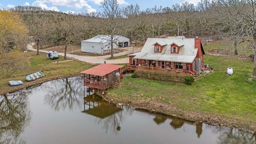 321 Coyote Trl, Gainesville, MO, 65655-7576 | Card Image