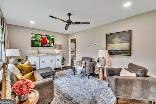 597 S Gordon Rd Sw, Mableton, GA, 30126-5136 | Card Image