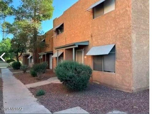 11101-2950 N Alvernon Way, Tucson, AZ, 85712 | Card Image