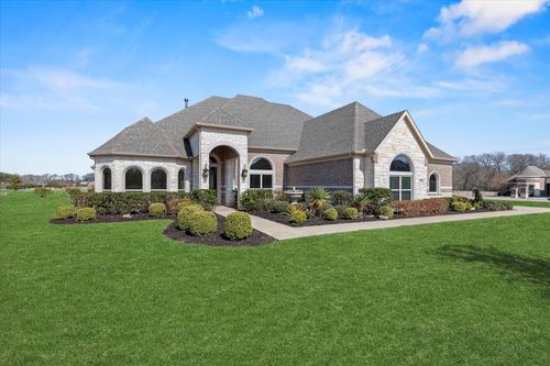 100 Lilyfield Dr, Lucas, TX, 75002-6517 | Card Image