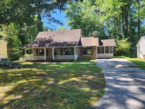 6679 Cameron Rd, Morrow, GA, 30260-2607 | Card Image