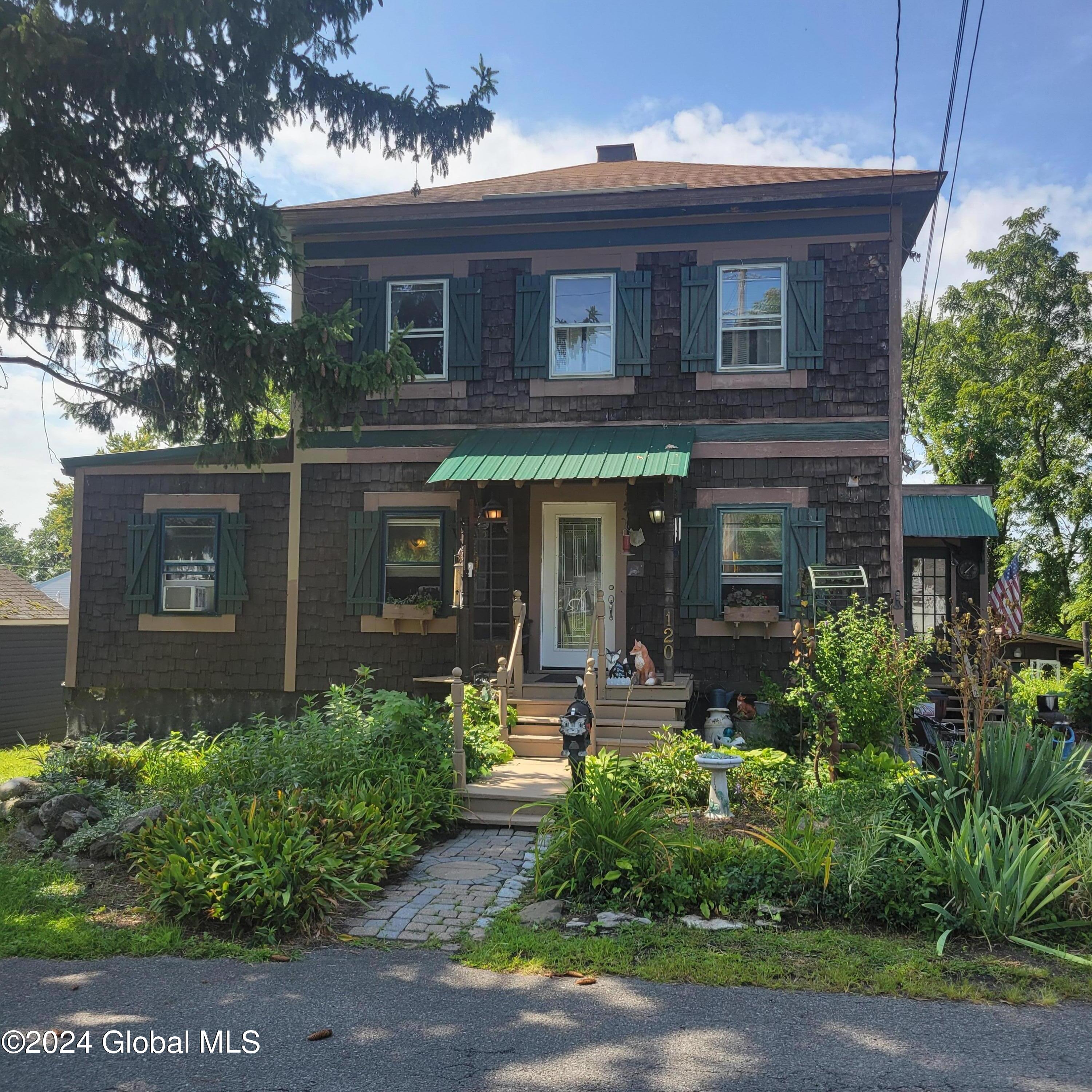 Cliffe Ave, Rensselaer, NY 12144
