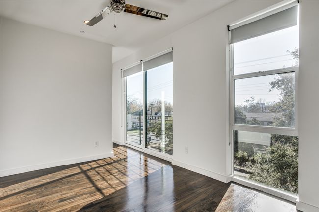 E - 4901 Live Oak St, Townhouse with 2 bedrooms, 3 bathrooms and null parking in Dallas TX | Image 17