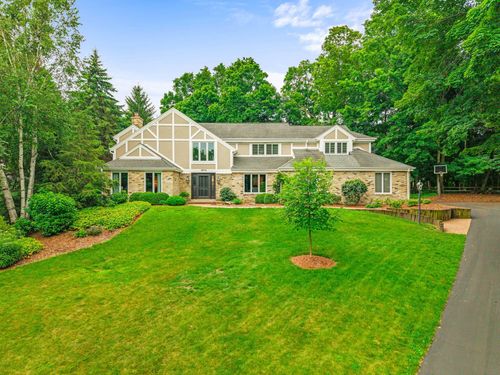 1870 Sean Ct, Brookfield, WI, 53045-4840 | Card Image
