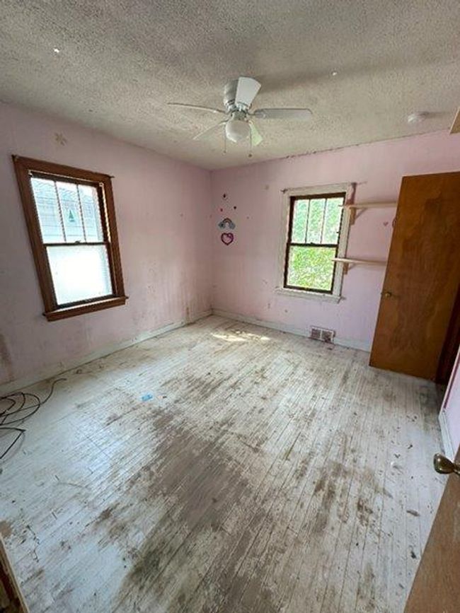 18018 Park Ave, House other with 4 bedrooms, 1 bathrooms and null parking in Lansing IL | Image 9