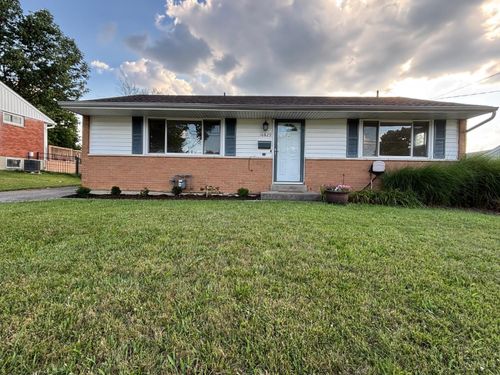 10829 Lemarie Dr, Sharonville, OH, 45241-2801 | Card Image