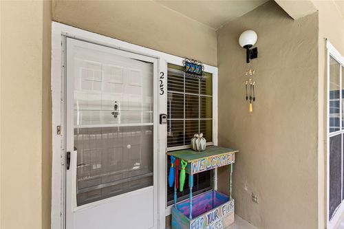 223-921 Marine Dr, Galveston, TX, 77550-3246 | Card Image