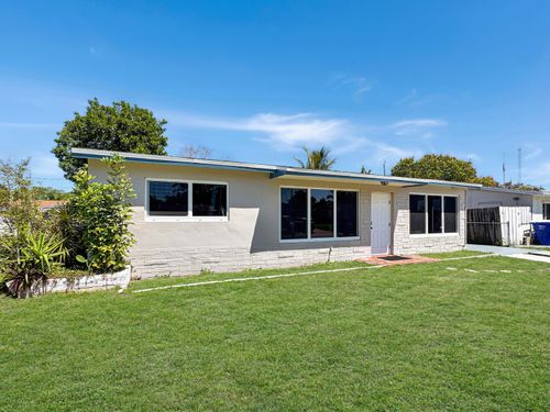 6751 Cody St, Hollywood, FL, 33024-2815 | Card Image