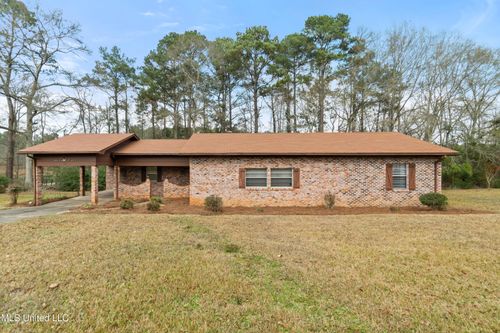 64 Eastview Cir, Laurel, MS, 39443-2623 | Card Image