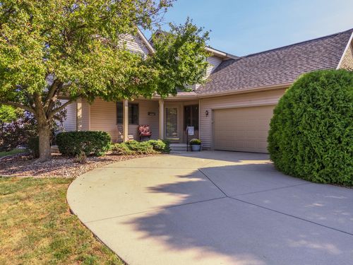 1502 A Tamarack Cc Trl, Normal, IL, 61761-5294 | Card Image