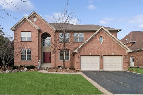 2062 Broadmoor Ln, Vernon Hills, IL, 60061-4564 | Card Image